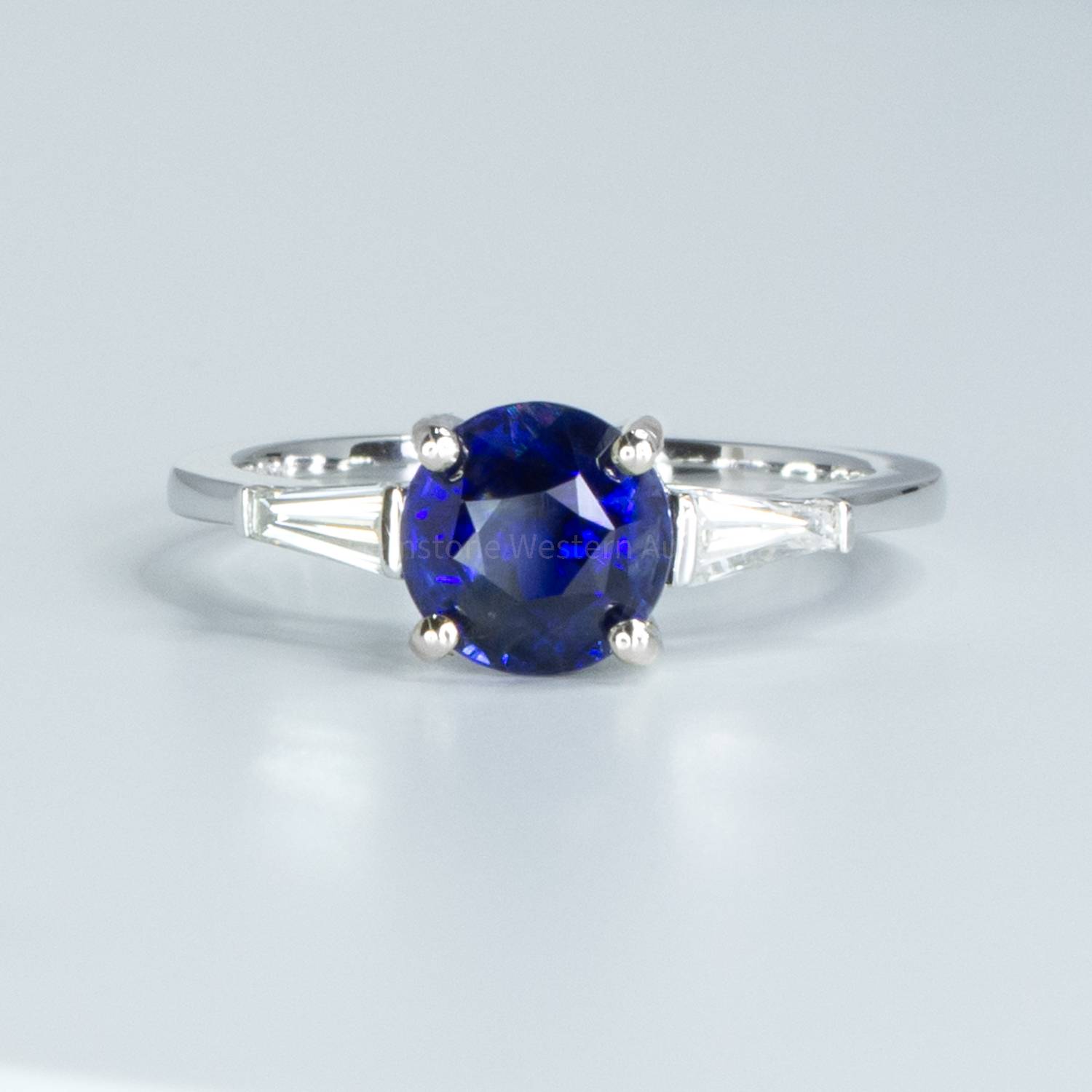 Royal Blue Sapphire Ring - Round Blue Sapphire Diamonds Ring