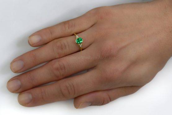 Oval Colombian Emerald and Diamonds Ring, 18K Gold Emerald Engagement Ring, Oval Cut Emerald Gold Ring, Emerald 18K Gold Ring -1982558-5