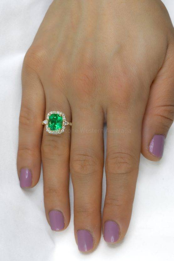 3.55ct Cushion Colombian Emerald Statement Ring - 1982562-5