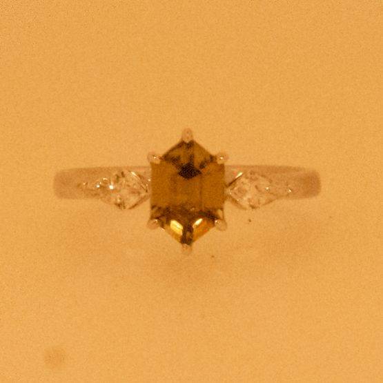 Unique Alexandrite Ring in 18K White Gold Natural Alexandrite Diamonds Ring - 1982582 - 3