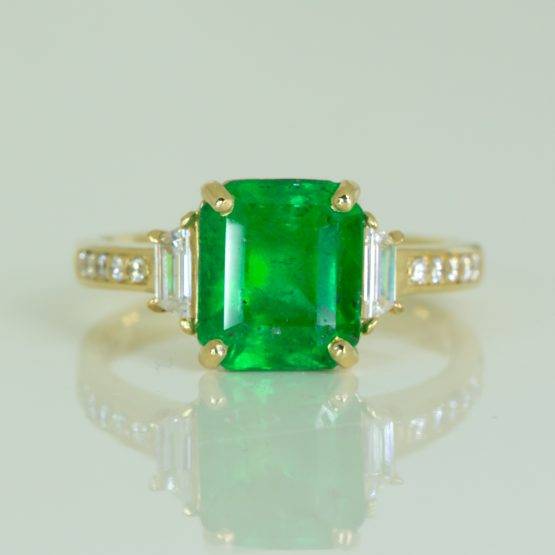 Natural Colombian Emerald and Diamond Statement Ring in 18K Gold - 1982597-2