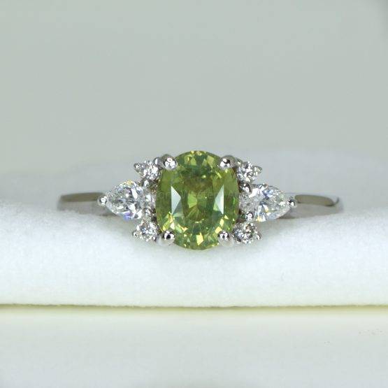 genuine Alexandrite and Diamonds Ring - 1982605 - 6