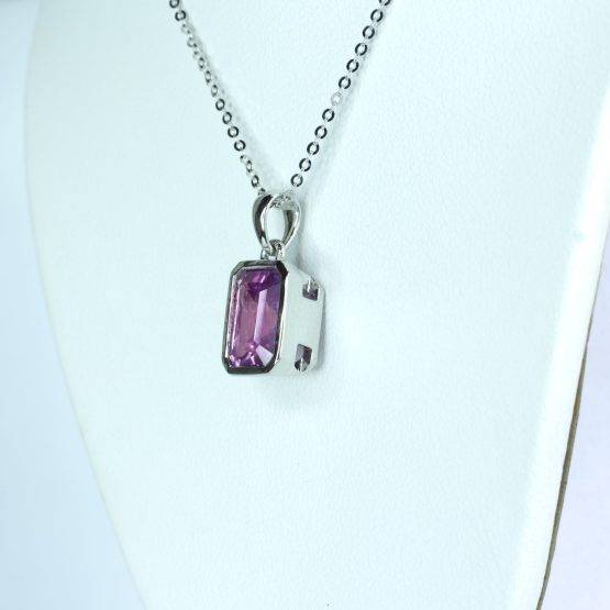 3.10ct unheated Violet Sapphire Pendant in 950 Platinum - 1982632