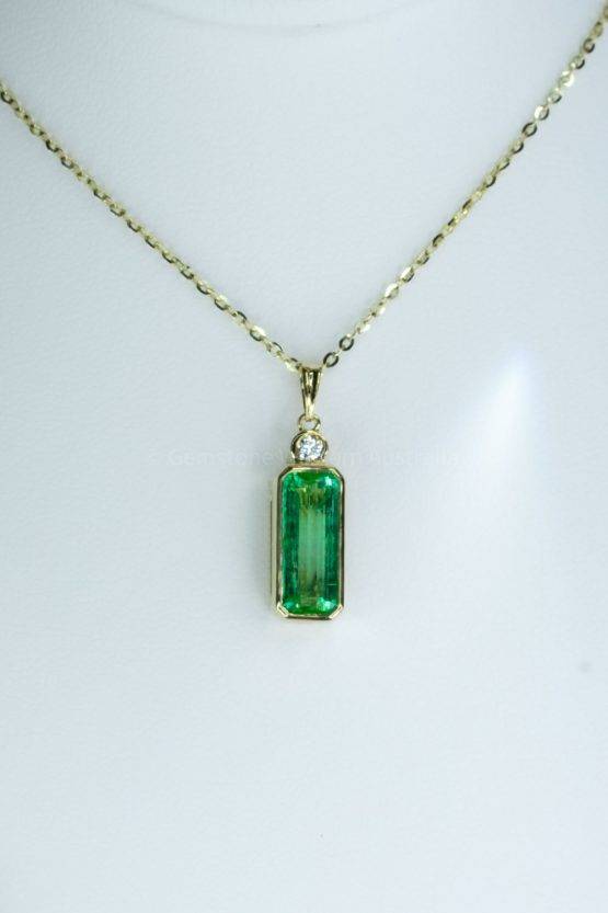2.14ct Colombian Emerald Pendant in 18K Yellow Gold - 1982636-1