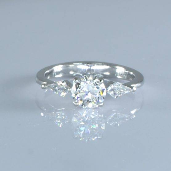 1ct GIA Round Diamond Ring with side Kite Diamonds