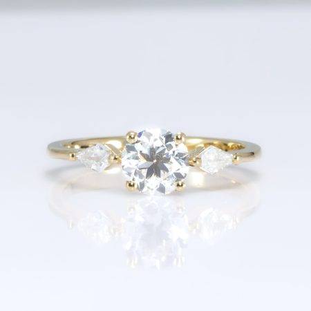 1ct Round Diamond Ring with Kite-Shaped Accents in 18K Yellow Gold - 1982735