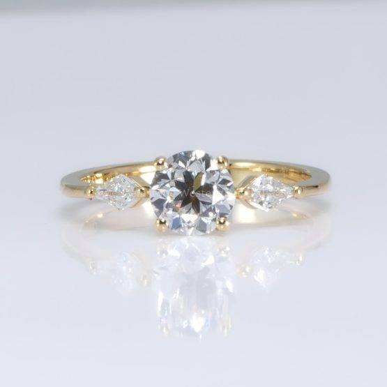 1ct Round Diamond Ring with Kite-Shaped Accents in 18K Yellow Gold - 1982735-3