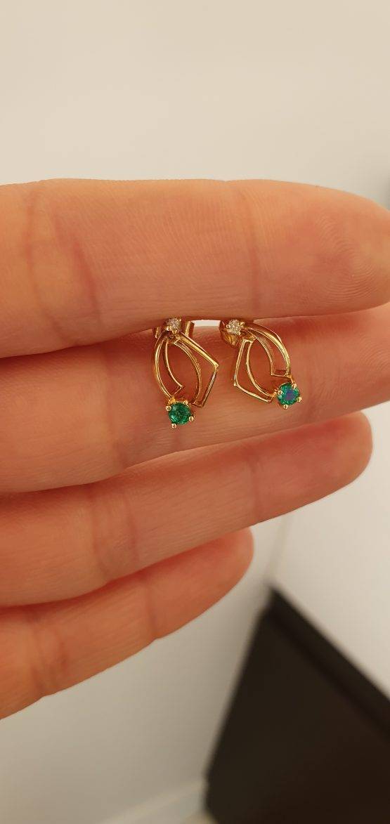 18K Yellow Gold Earrings with Round Emerald and Diamond Accents - 1982742