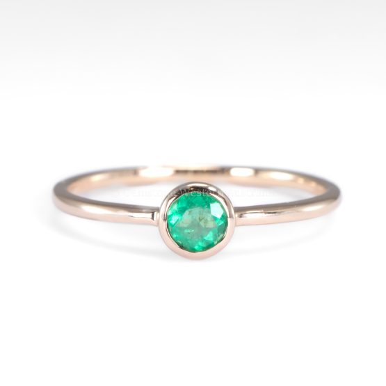 front view of Delicate 9K Rose Gold Ring with 3.7mm Round Natural Colombian Emerald - 1982813