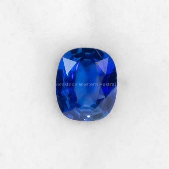 FRONT VIEW OF 1.08 CT NATURAL HEATED BLUE SAPPHIRE - RECTANGULAR CUSHION CUT