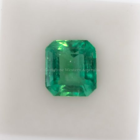 2.55 CT NATURAL COLOMBIAN EMERALD - EMERALD CUT