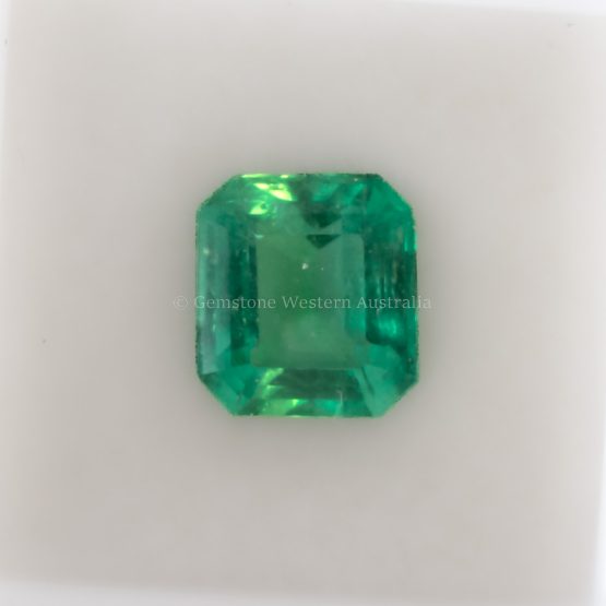 2.55 CT NATURAL COLOMBIAN EMERALD - EMERALD CUT