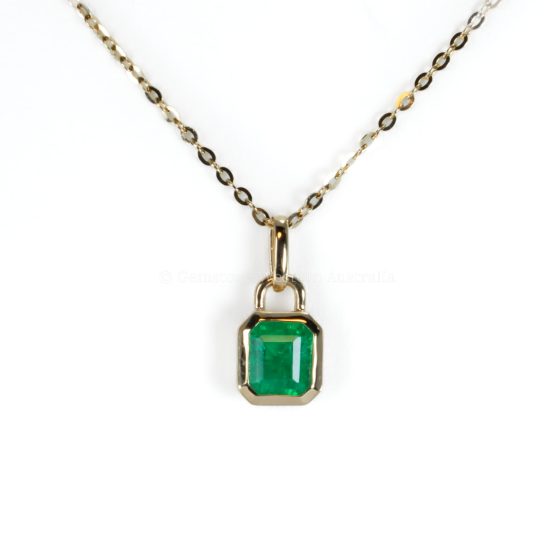 front view of 0.41ct Colombian Emerald Pendant in Emerald Cut | 18K Yellow Gold