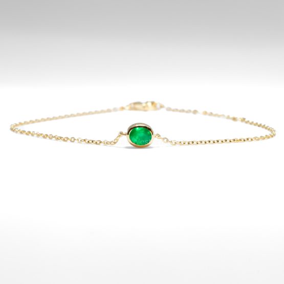front view of 18K Yellow Gold Colombian Emerald Bracelet