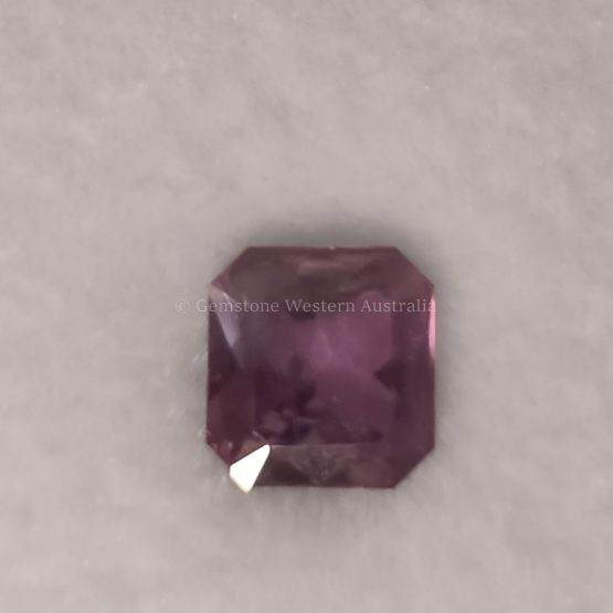FRONT VIEW OF 0.66 CT NATURAL ALEXANDRITE - OCTAGON CUT