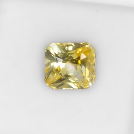 FRONT VIEW OF 2.52 CT NATURAL UNHEATED YELLOW SAPPHIRE - OCTAGON SCISSORS CUT