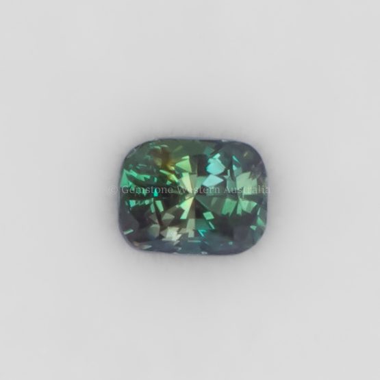 FRONT VIEW OF 1.08 CT NATURAL ALEXANDRITE - RECTANGULAR CUSHION CUT