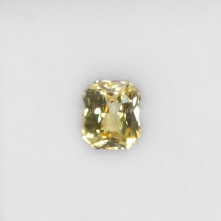 FRONT VIEW OF 1.26 CT NATURAL UNHEATED YELLOW SAPPHIRE - OCTAGONAL CUT