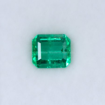 FRONT VIEW OF 1.01 CT NATURAL COLOMBIAN EMERALD - EMERALD CUT