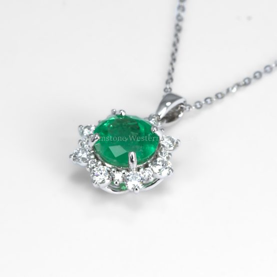 bird eye view of Round Colombian Emerald Pendant with Diamond Halo in Platinum 950