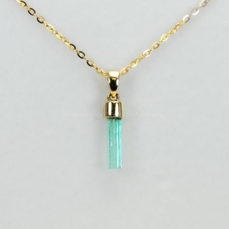 front view of Raw Colombian emerald pendant - 1982866