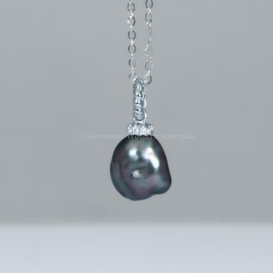 front view of Tahitian pearl diamond pendant - 1982864