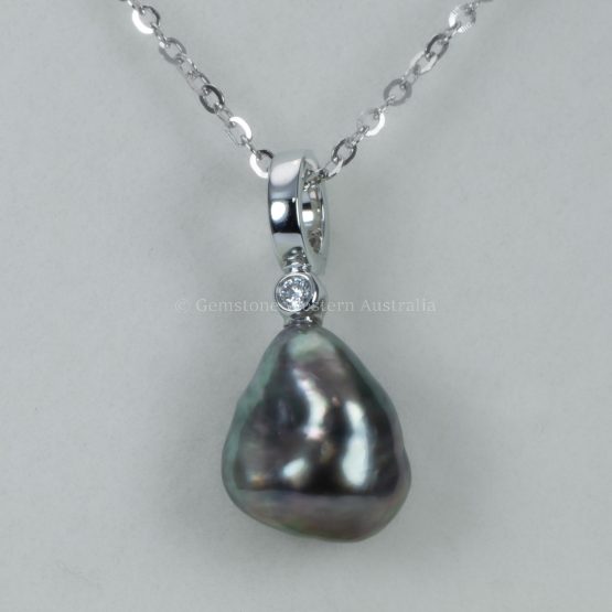 bird's eye view of Baroque Tahitian pearl pendant - 1982865