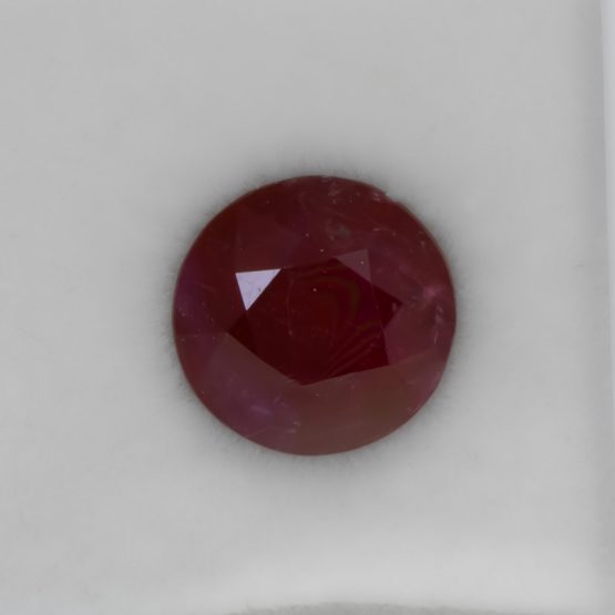 FRONT VIEW OF 4.27 CT NATURAL UNHEATED RUBY - ROUND CUT