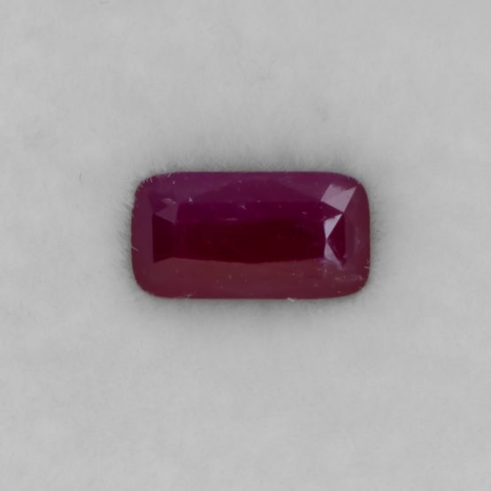 FRONT VIEW OF 1.03 CT NATURAL UNHEATED RUBY - CUSHION RECTANGULAR CUT